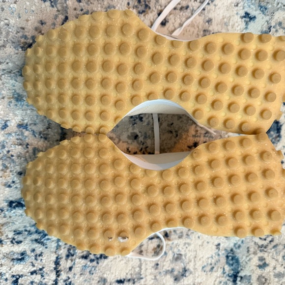 New Balance 327 Gum Cream Sneakers - Picture 11 of 11